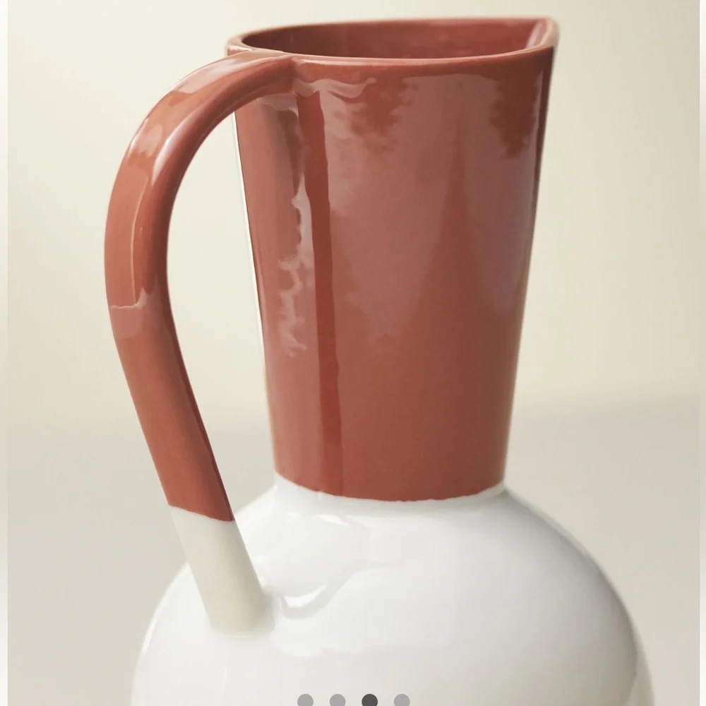 Anthro Amaya Pitcher / Vase NWT Portuguese Pottery -Beautifully Glazed Neutral